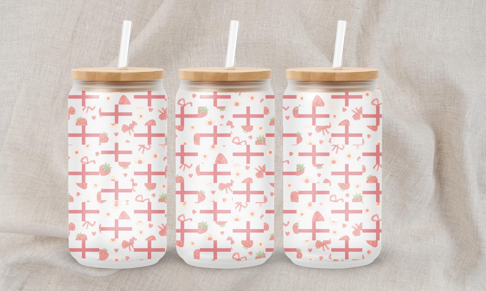 England Strawberry Frosted Glass Tumbler | 18oz Glass Can Cup with Bamboo Lid & Straw | Cute England Gift | Summer Drinkware